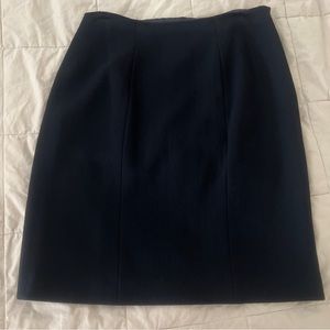 Jackie Rogers Size 12 Black Tri-Acetate/ Polyester, lined , Zip Skirt